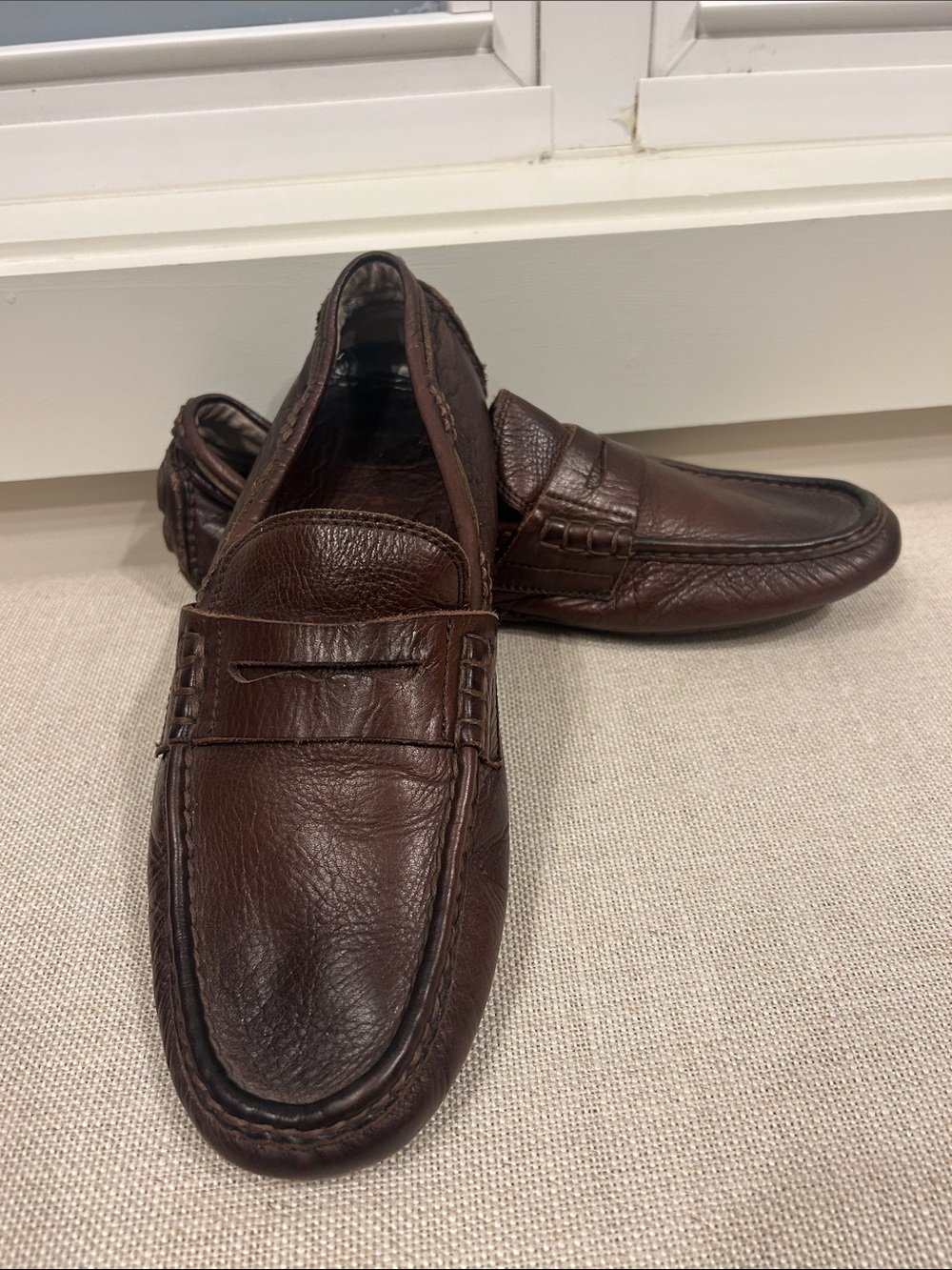 FRYE AND CO. Dark Brown Leather “west” penny loafers